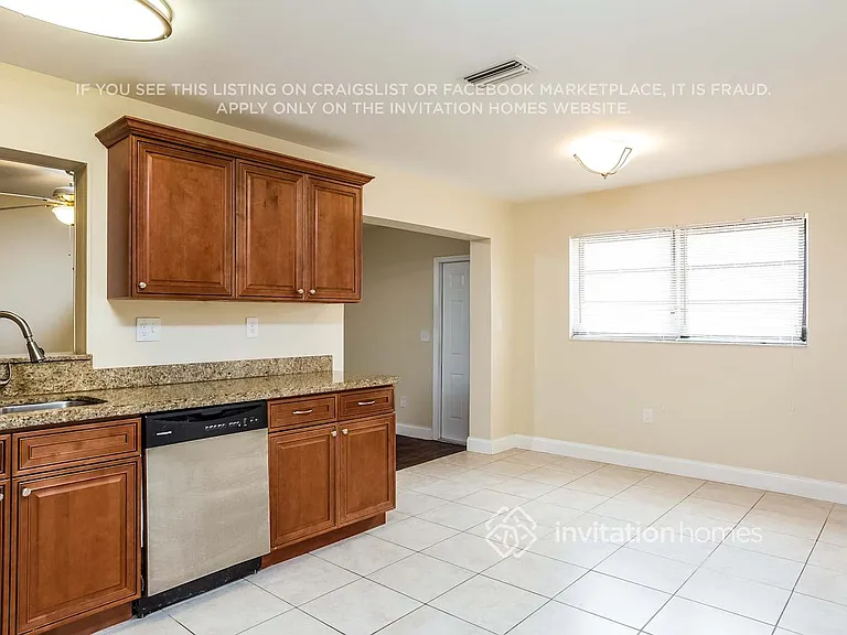 9504 Bloomfield Dr — Photo 8