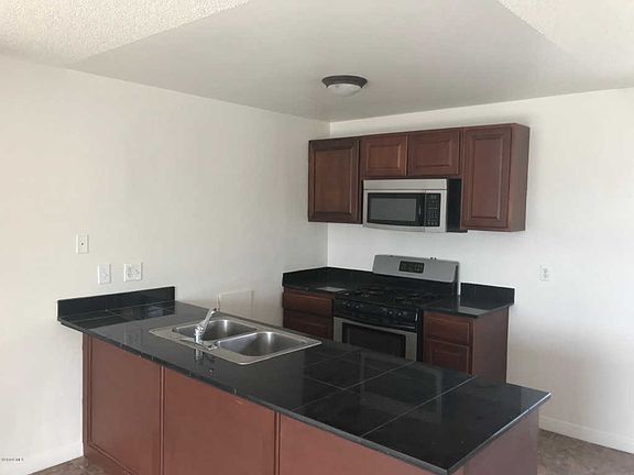 4th image of 164 S Steckel Dr #24