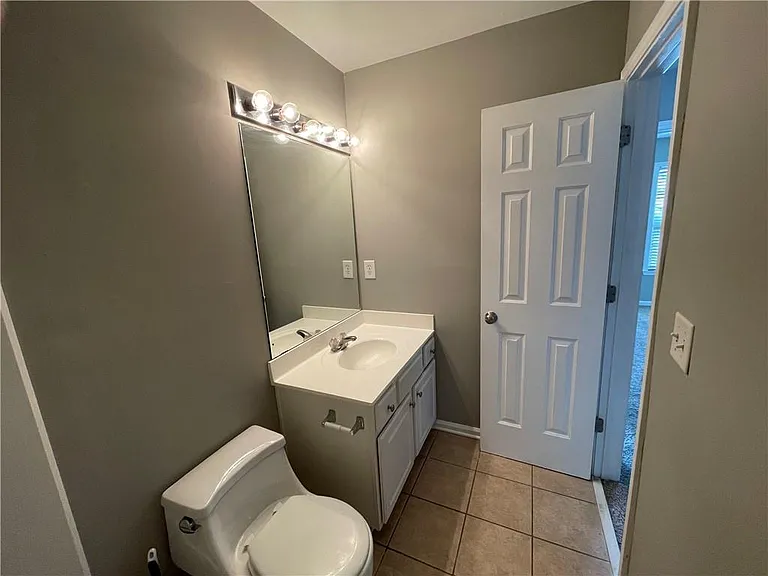 980 Prestwyck Ct — Photo 19