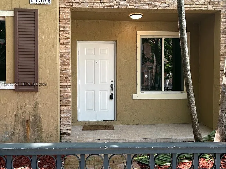 11386 SW 230th Ter #11386 — Photo 3