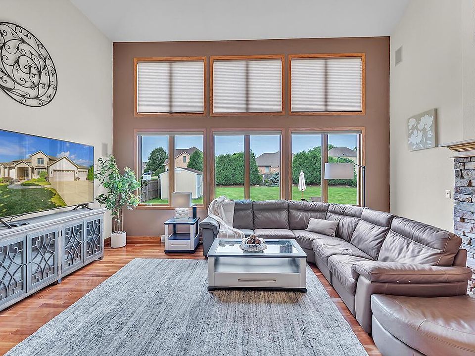 47no様 8668 47th AVENUE, Kenosha, WI 53142 | MLS #1923847 | Zillow