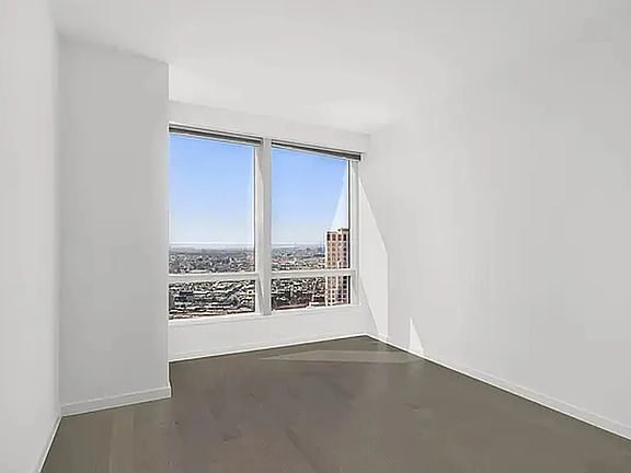 5th image of 138 Willoughby St #62G