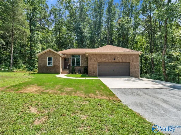 12480 Beech Fork Ln, Athens, AL 35611