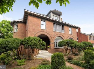 202 S Washington St, Winchester, VA 22601