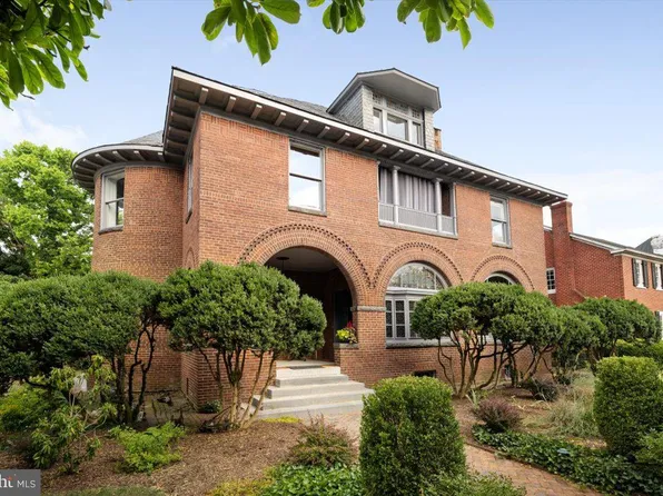 202 S Washington St, Winchester, VA 22601