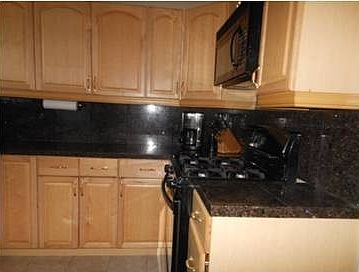 2nd image of 624 Hickory Pl