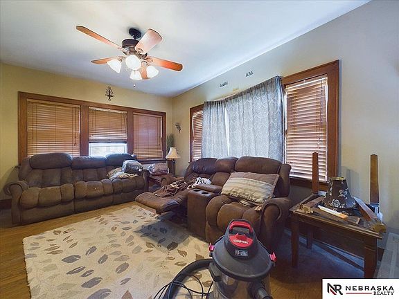 4th image of 302 S Park Ave