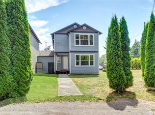 2004 Columbia Ave #A, Everett, WA 98203