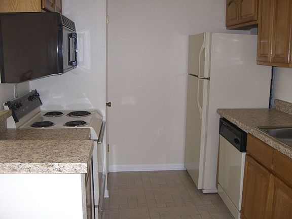 2nd image of 904 University Oaks Blvd APT 68