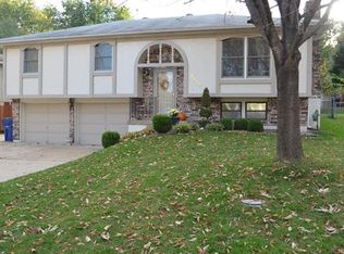 2976 S Iva Dr, Independence, MO 64057