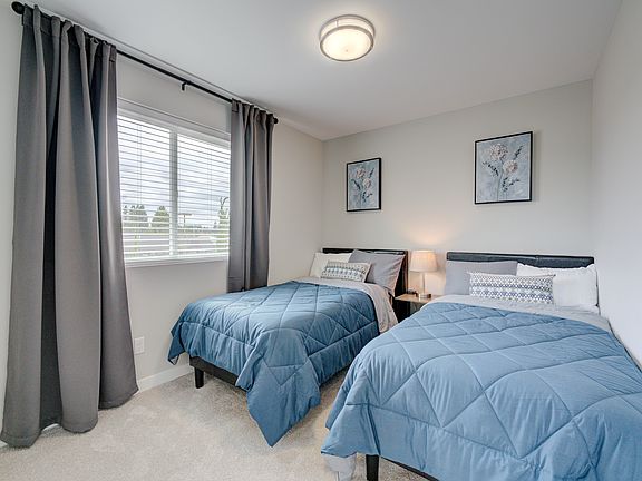 2nd image of 4716 Grove St #103
