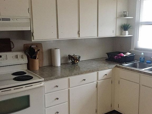 2nd image of 281 Beaumont Hwy APT 4