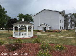 390 4th St APT 1, Waukee, IA 50263