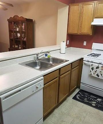 5th image of 6407 Commonwealth Dr #20