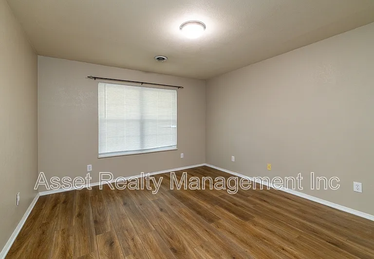 8613 Little Field Way #1 — Photo 28
