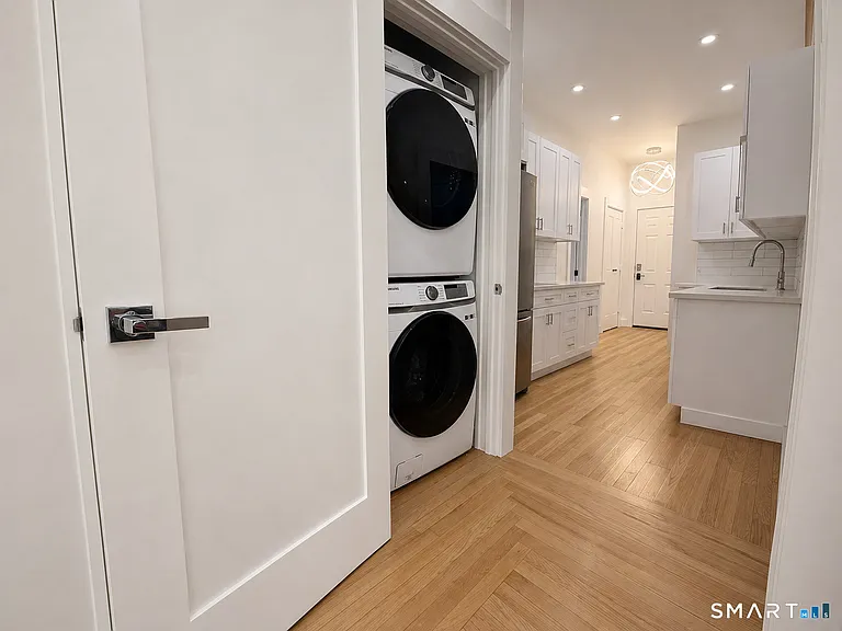 492 Lombard St #1 — Photo 6
