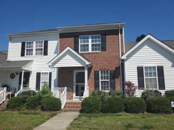 1712 Stroll Cir, Fuquay Varina, NC 27526