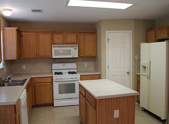 5th image of 1501 Ty Cobb Pl