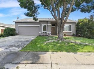 805 McDevitt Dr, Wheatland, CA