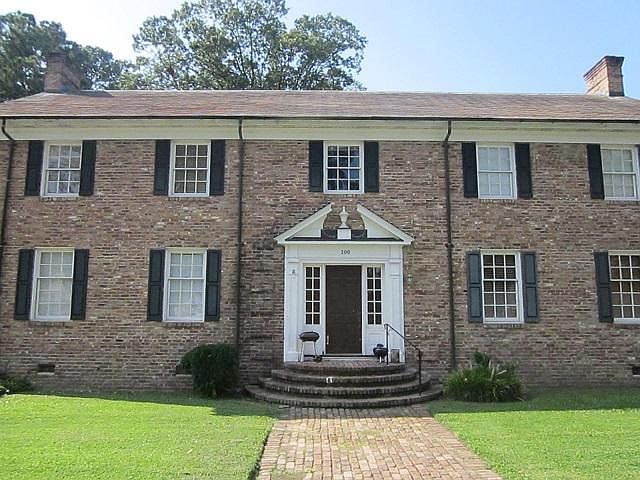2nd image of 200 Atlantic Christian Col Dr W APT C