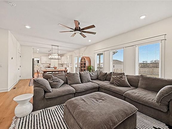 5th image of 7812 NE 107th St