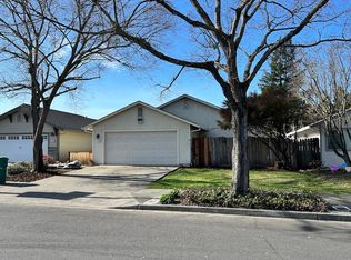 3917 Oxford St, Napa, CA 94558