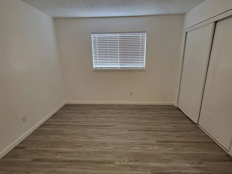 4001 Mozart Dr — Photo 8