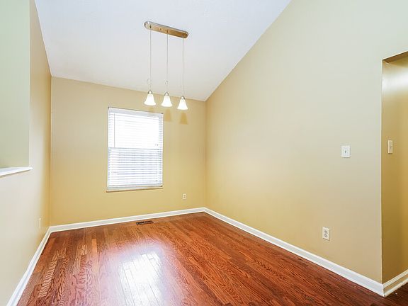5th image of 5761 Pilgrim Dr
