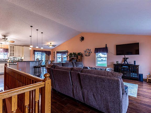 3rd image of 8937 Firstgate Dr