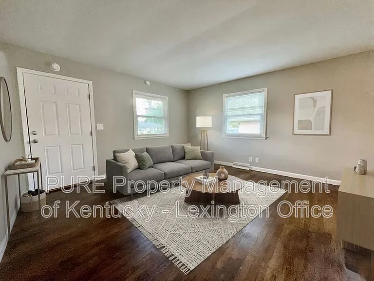328 Harvard Dr — Photo 6