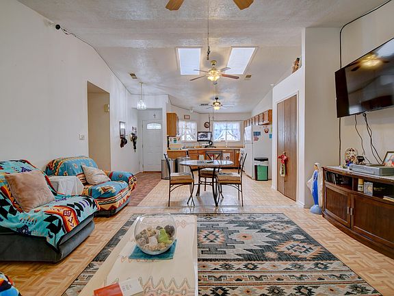 4th image of 4908 Chromium Dr NE
