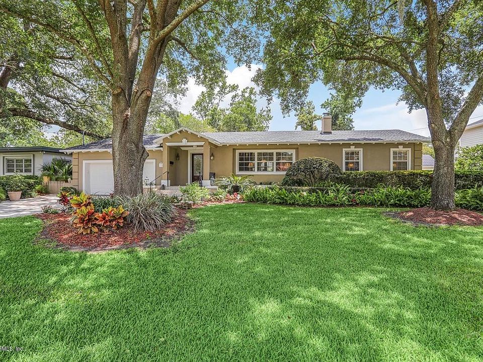 1st image of 1064 Holly Ln