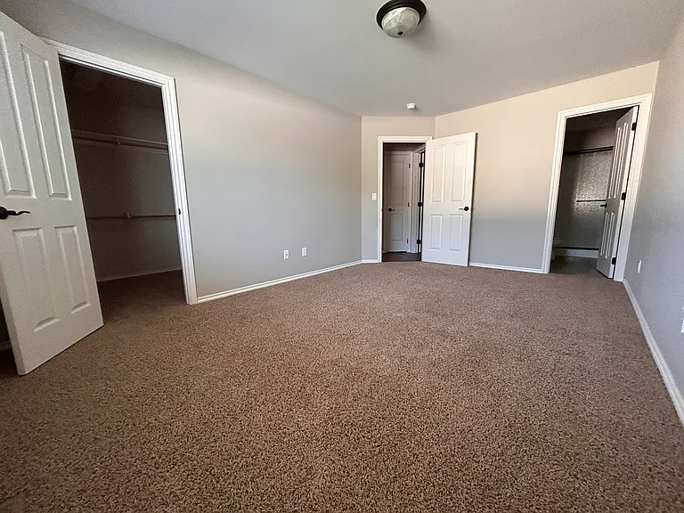 1022 S 88th Ave — Photo 8