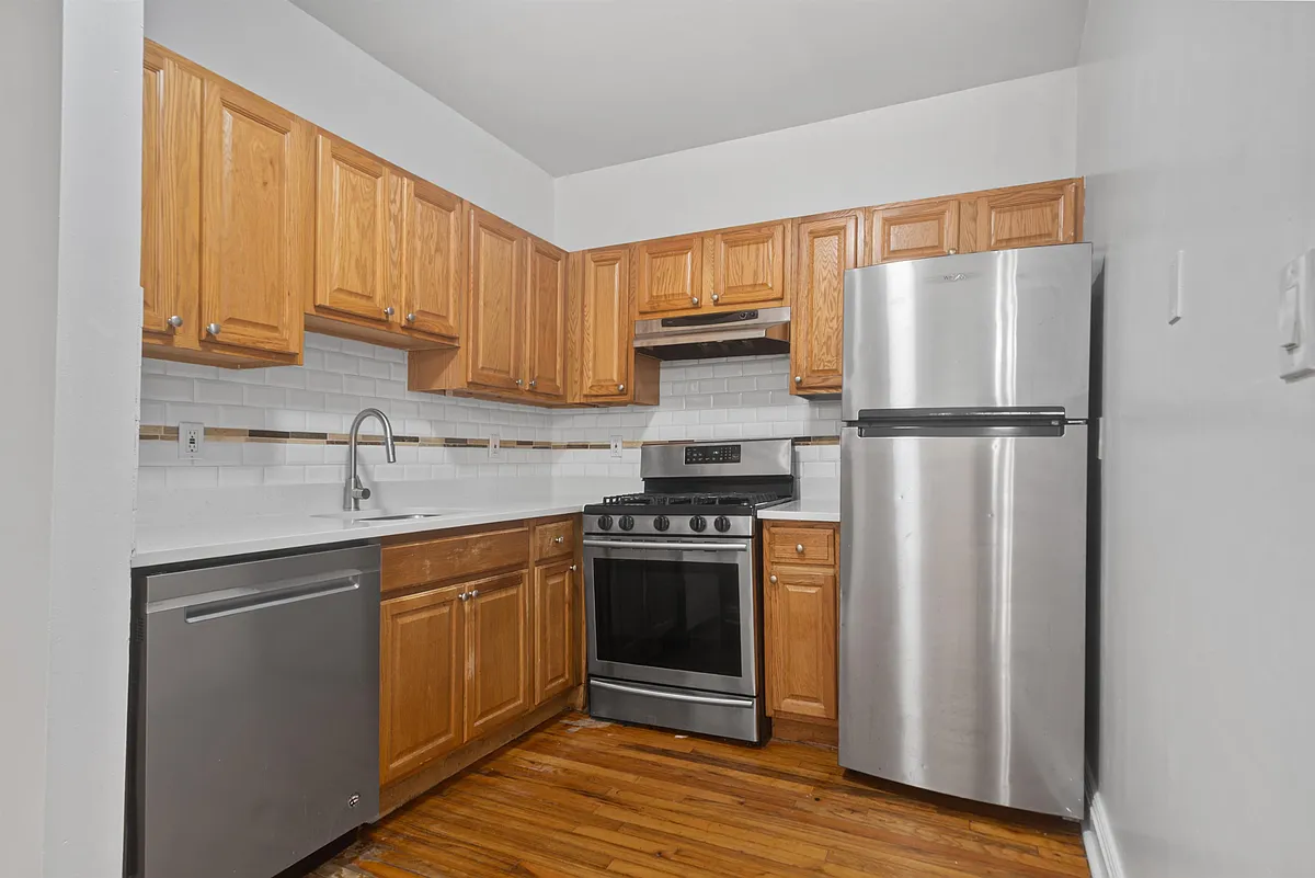 Building Photo - 149 Grant Ave #2C