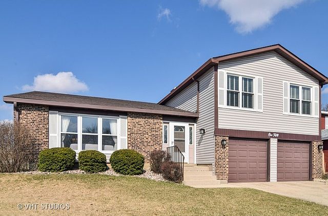 1st image of 150 Brookside Dr