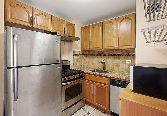 5th image of 37-31 73rd St #6B