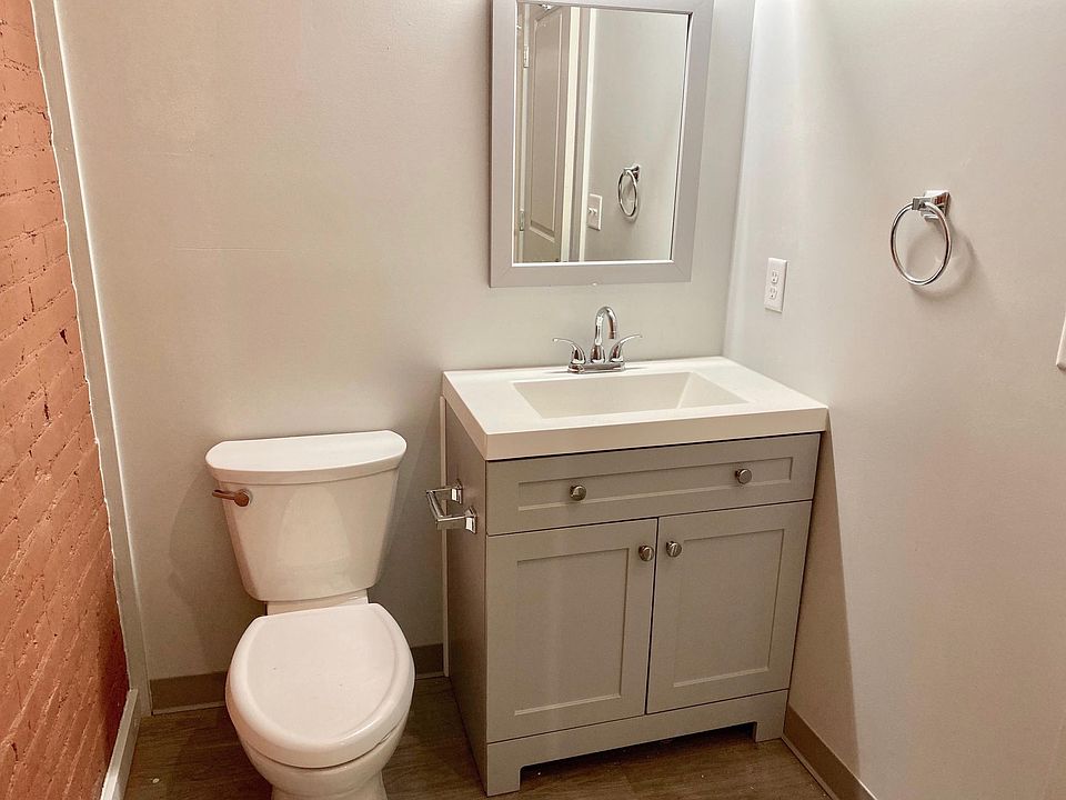 2nd image of 77 Main St #79-1D