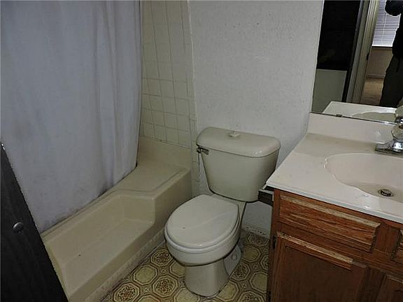 5th image of 11665 Gwen Evans Ln