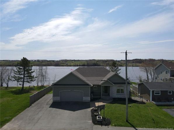 4 Hilaire St, Saint Mary, NB E4S 1V9
