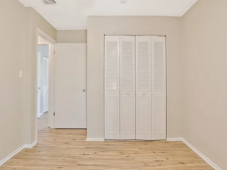 2312 Dunbury Ct — Photo 13