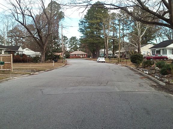 5th image of 404 Arbor St