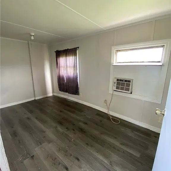 8086 Heck Dr #6 — Photo 5