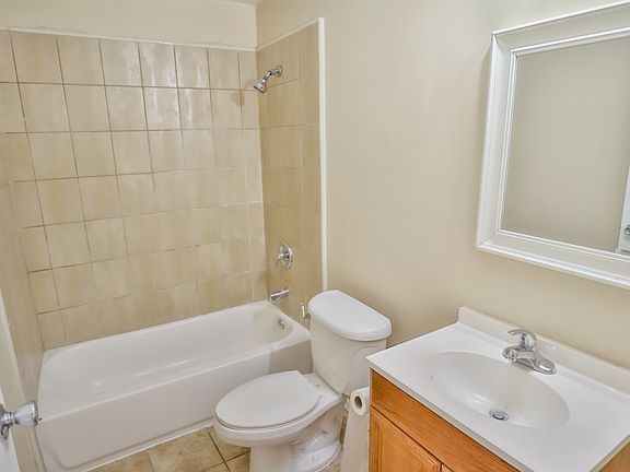 2nd image of 1216 W Craig Pl Unit 1