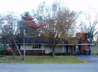 1105 W 4th North St, Morristown, TN 37814