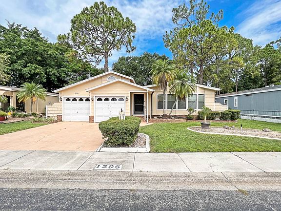 2nd image of 1206 Buena Vista Dr
