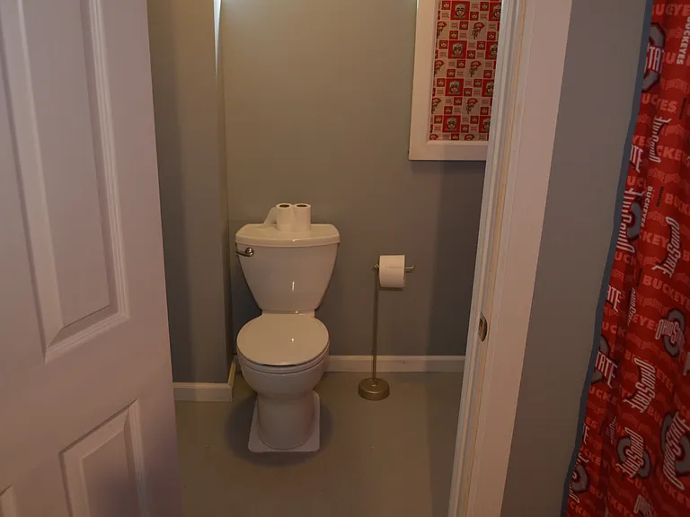979 Kemper Meadow Dr — Photo 32