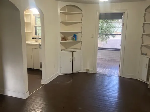 3202 NW 14th St APT 2, Gainesville, FL 32605