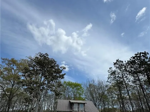 451AC Hog Island Rd, Surry, VA 23883