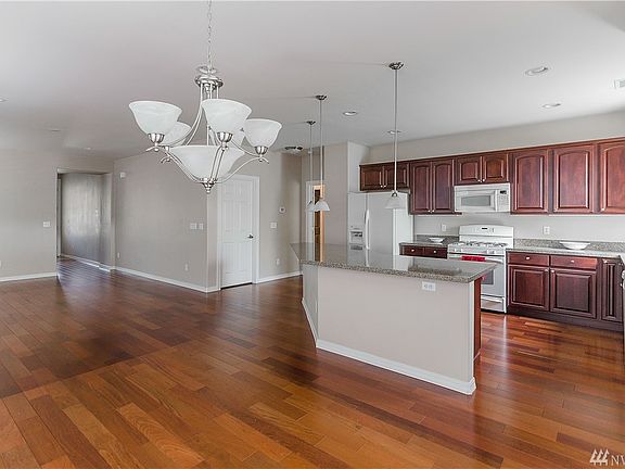 5th image of 4920 Cypress Dr NE