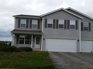 4130 Milkweed Dr, Poplar Grove, IL 61065